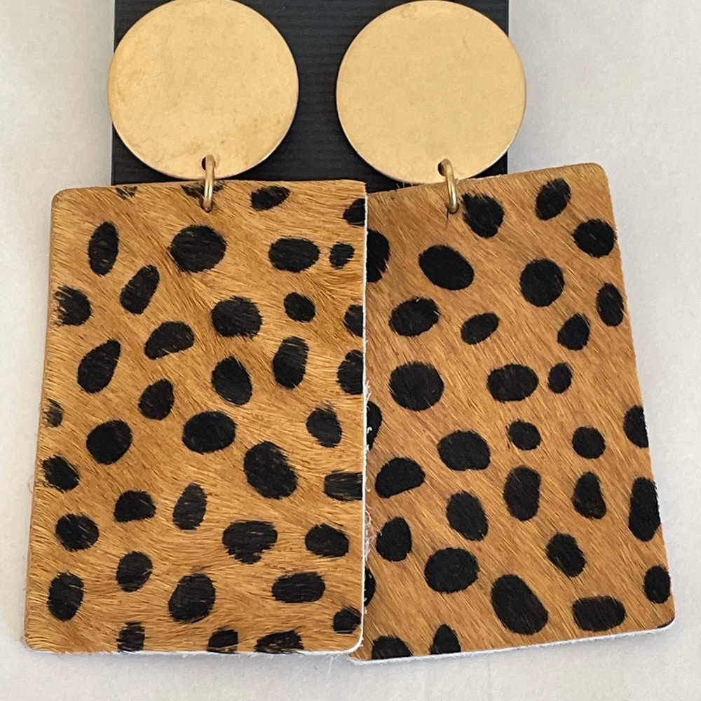 ❤️JUST IN! Gold Disc Leather Animal Print Earrings